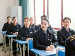 空姐專業(yè)英語需要多少級？英語不好可以報名嗎？